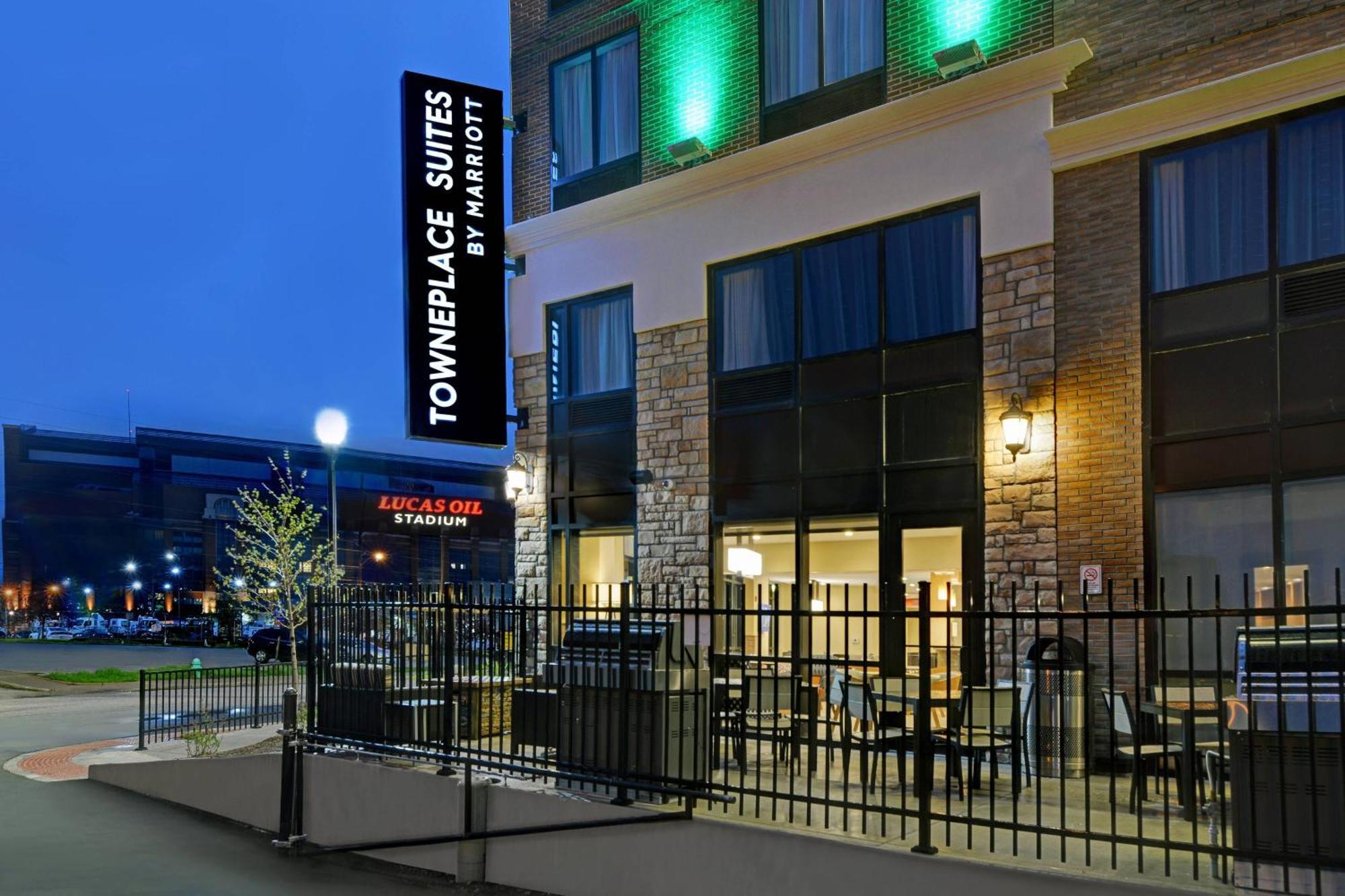 Towneplace Suites By Marriott Indianapolis Downtown Bagian luar foto